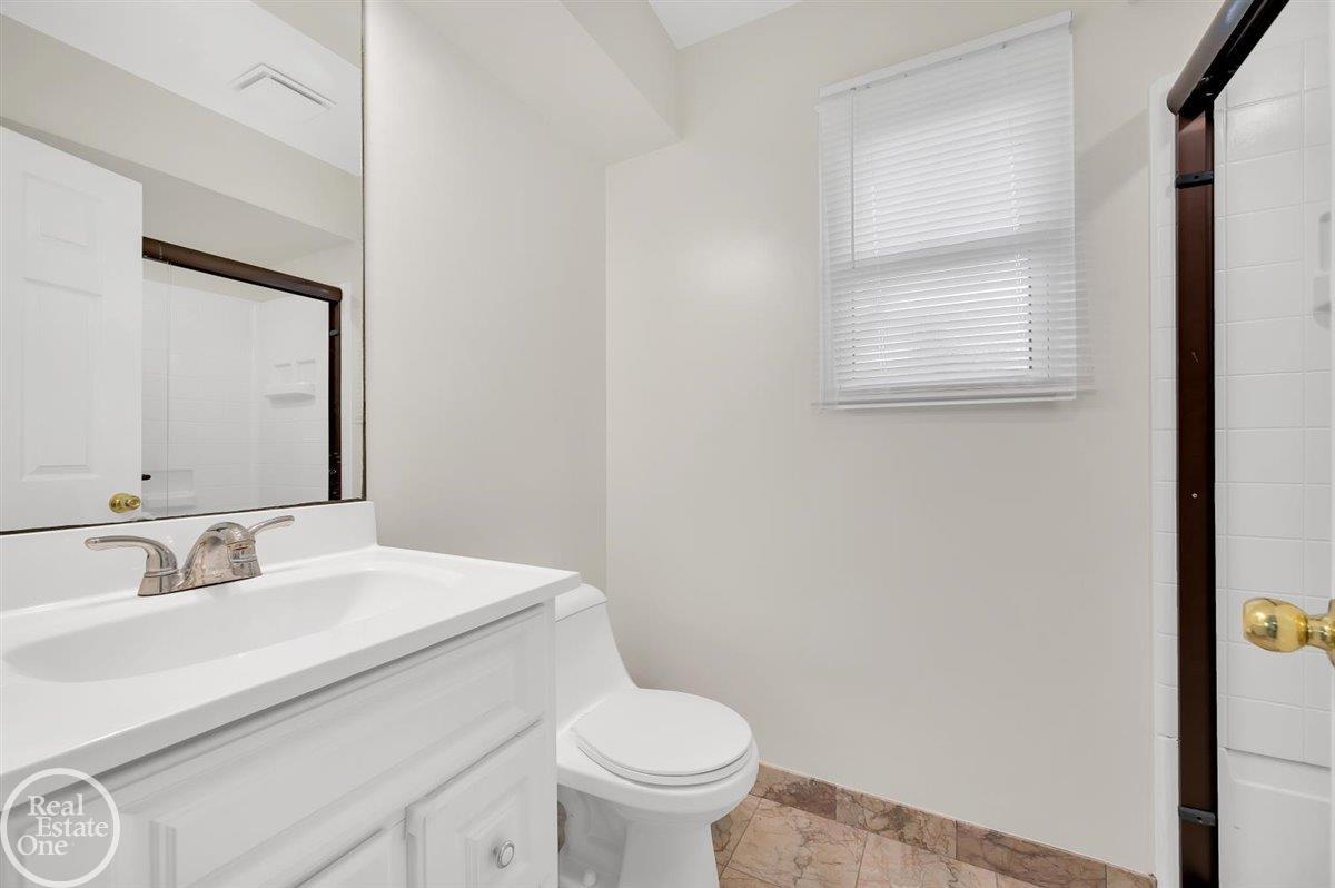 9295 Meisner Road Casco, MI 48064 - Photo 16 of 39 50058198-15.JPG