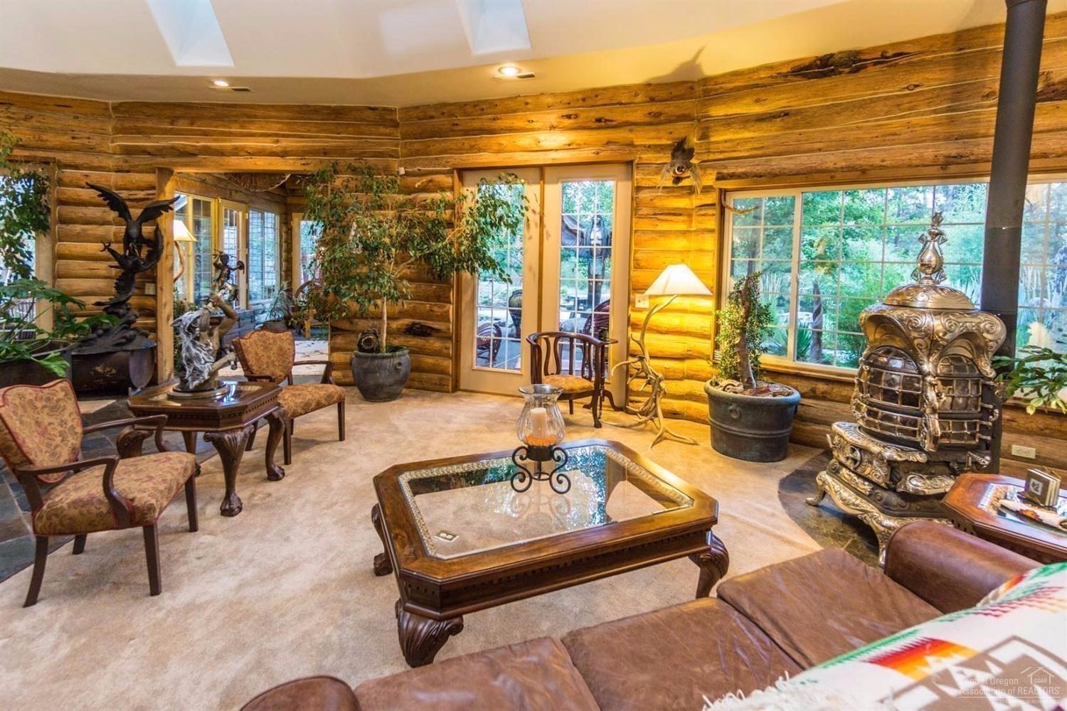 2510 Rohlfing Circle La Pine, OR 97739 - Photo 2 of 23 Splashed in sun-light, the main living a