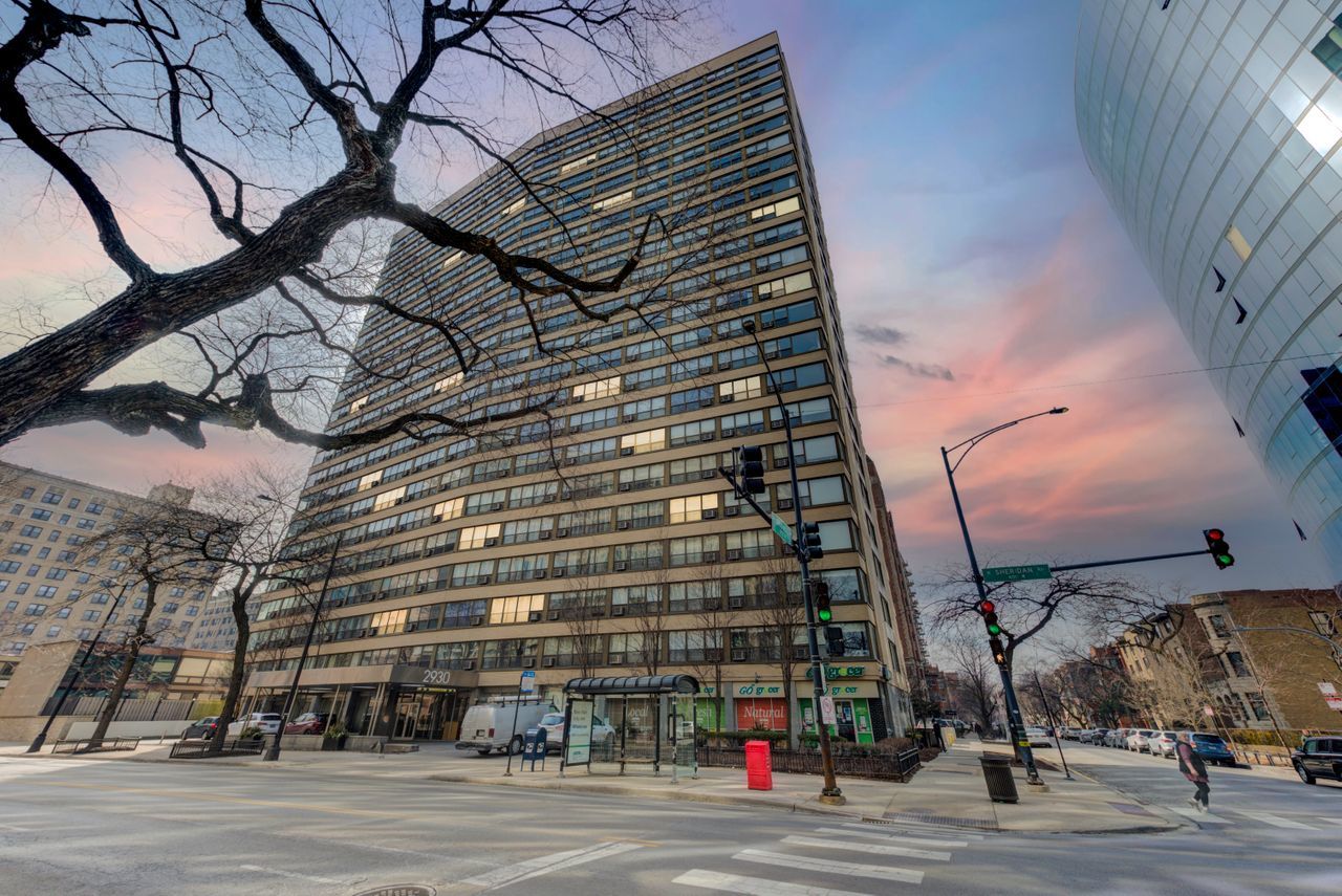 2930 North Sheridan Road, Unit 1010 Chicago, IL 60657 - Photo 1 of 24 a view of a building and a street
