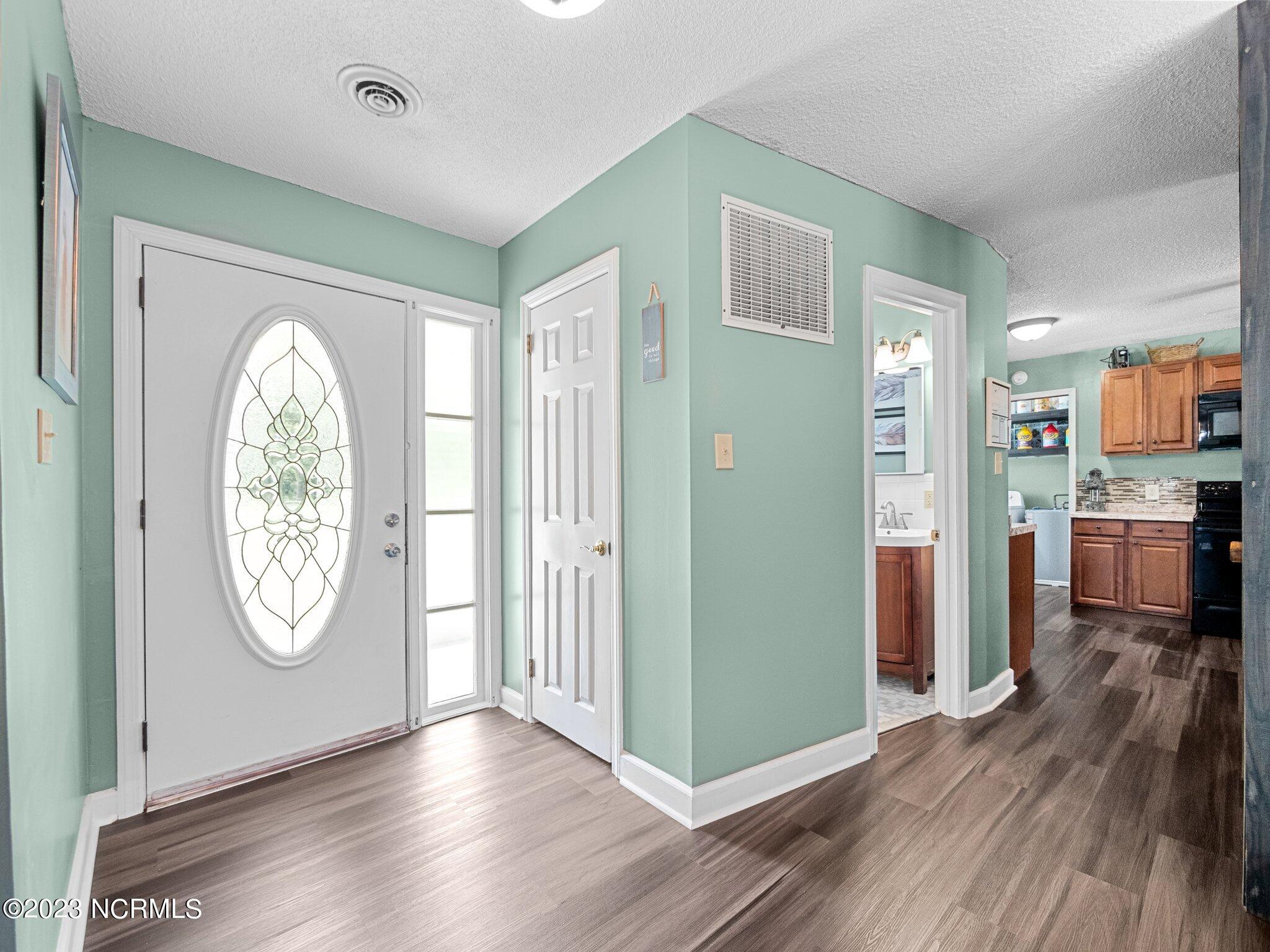 1301 Old Maplehurst Road Jacksonville, NC 28540 - Photo 21 of 50 24-web-or-mls-M1B10555