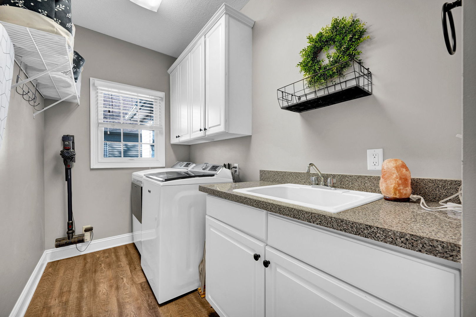 2106 Foxtail Road Bloomington, IL 61704 - Photo 23 of 61