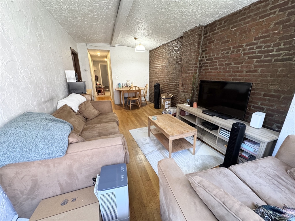 58 Prince Street, Unit 6 Boston, MA 02113 - Photo 4 of 9