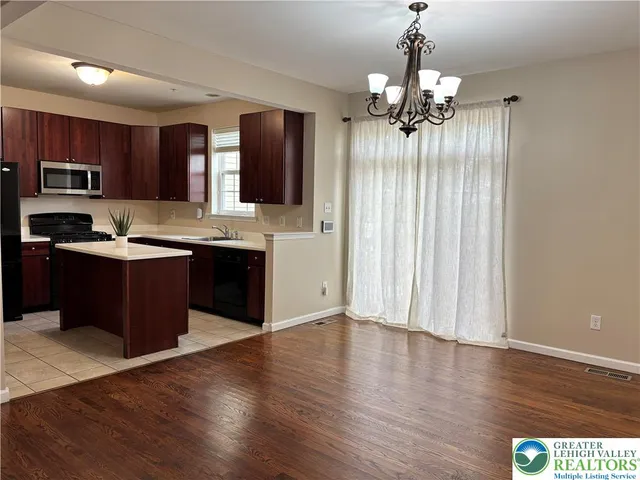 $395,000 | 258 Milkweed Drive, Allentown, PA 18104