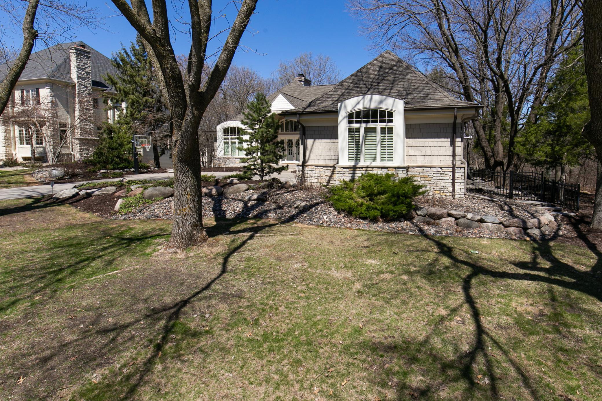 10796 Purdey Road Eden Prairie, MN 55347 - Photo 4 of 57