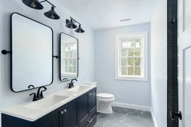 $599,900 | 76 North Brookfield Road, New Braintree, MA 01531