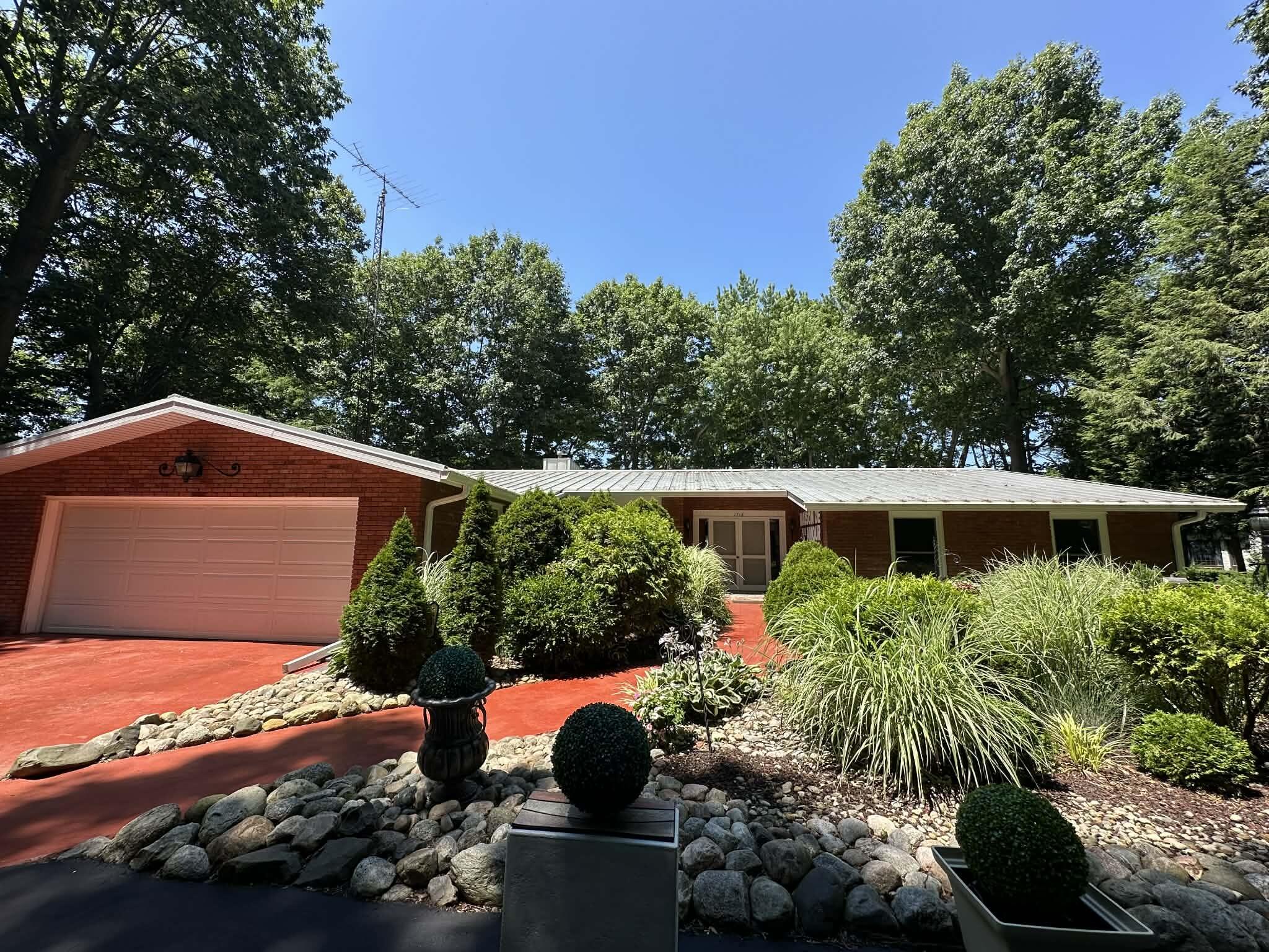 1716 West Benson Road Benton Harbor, MI 49022 - Photo 96 of 145 77877a9d-7d0a-4f07-a043-f9c40813f8d7