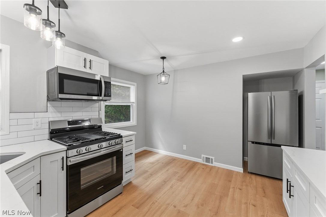 1004 Woodview Road Cleveland Heights, OH 44121 - Photo 12 of 28 Gallery Image 12