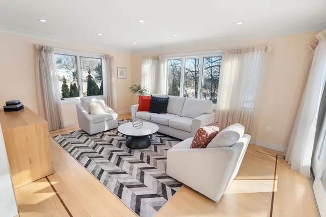 $1,649,000 | 10 Lamoine Street, Belmont, MA 02478