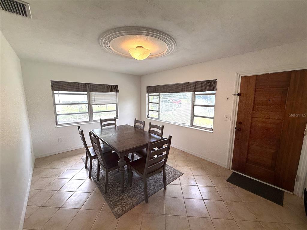 16603 Hanna Road Lutz, FL 33549 - Photo 3 of 16