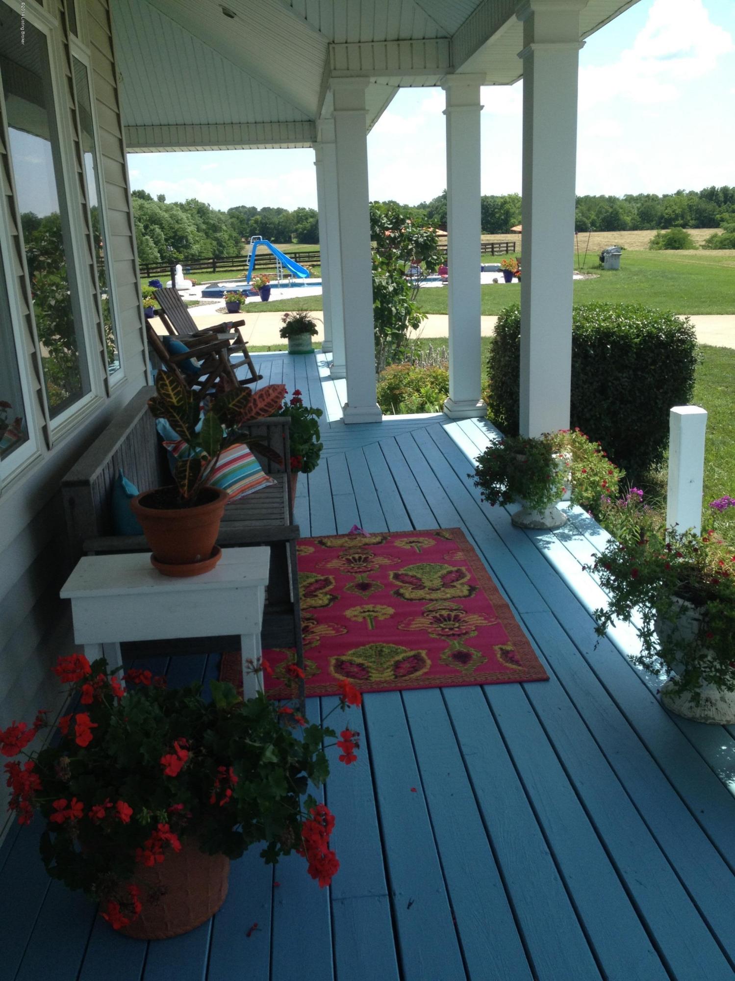 2687 Back Creek Road Waddy, KY 40076 - Photo 28 of 58 2687BackcreekFrontPorch (5)