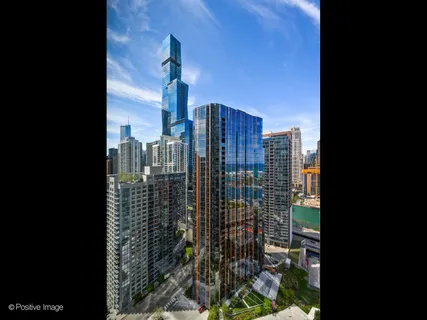 $499,000 | 195 North Harbor Drive, Unit 3208, Chicago, IL 60601