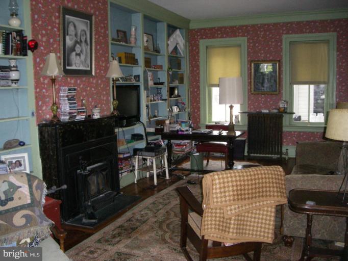 5528 Mountville Road Adamstown, MD 21710 - Photo 13 of 30 Library