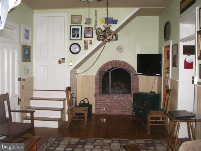 5528 Mountville Road Adamstown, MD 21710 - Photo 23 of 30 Family Room