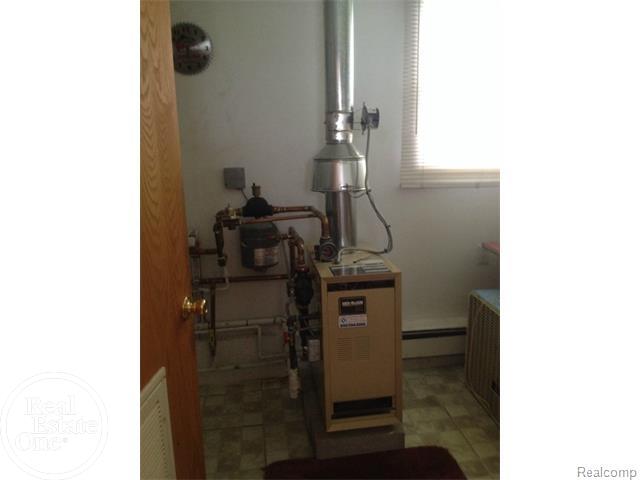 9423 North River Road Algonac, MI 48001 - Photo 14 of 18