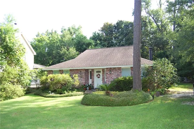$1,600 | 304 West 15th Avenue, Covington, LA 70433