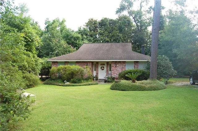 $1,600 | 304 West 15th Avenue, Covington, LA 70433
