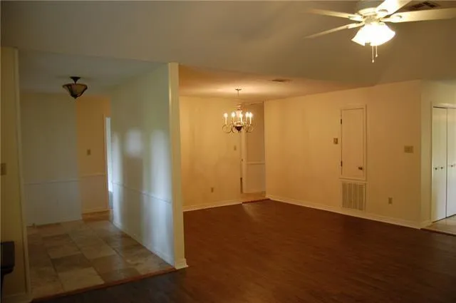 $1,600 | 304 West 15th Avenue, Covington, LA 70433