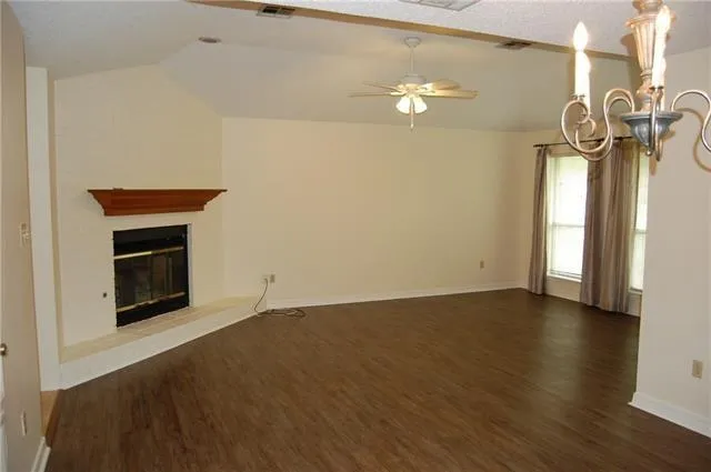 $1,600 | 304 West 15th Avenue, Covington, LA 70433