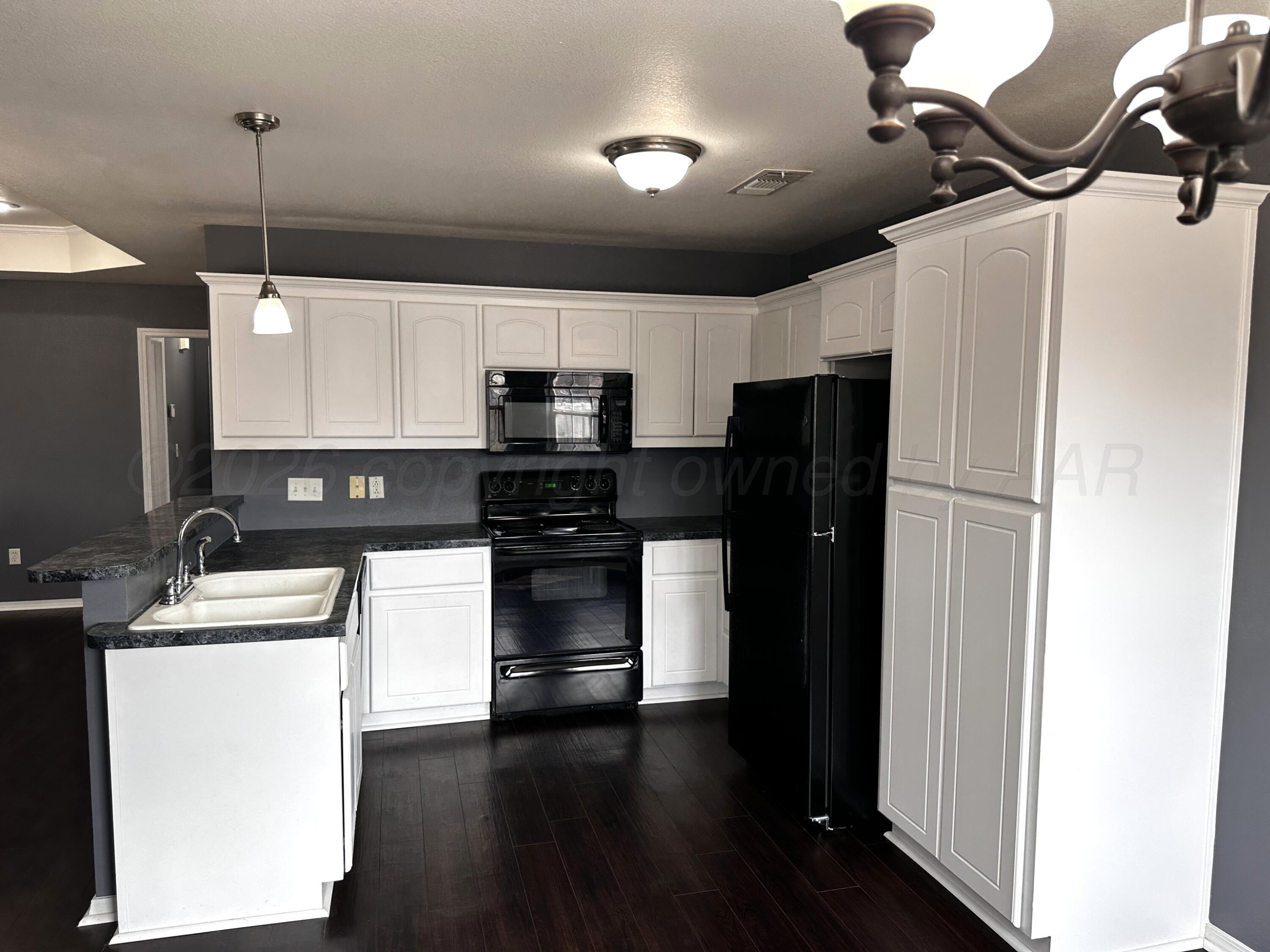 3810 Willow Street Amarillo, TX 79118 - Photo 17 of 49 IMG_0701