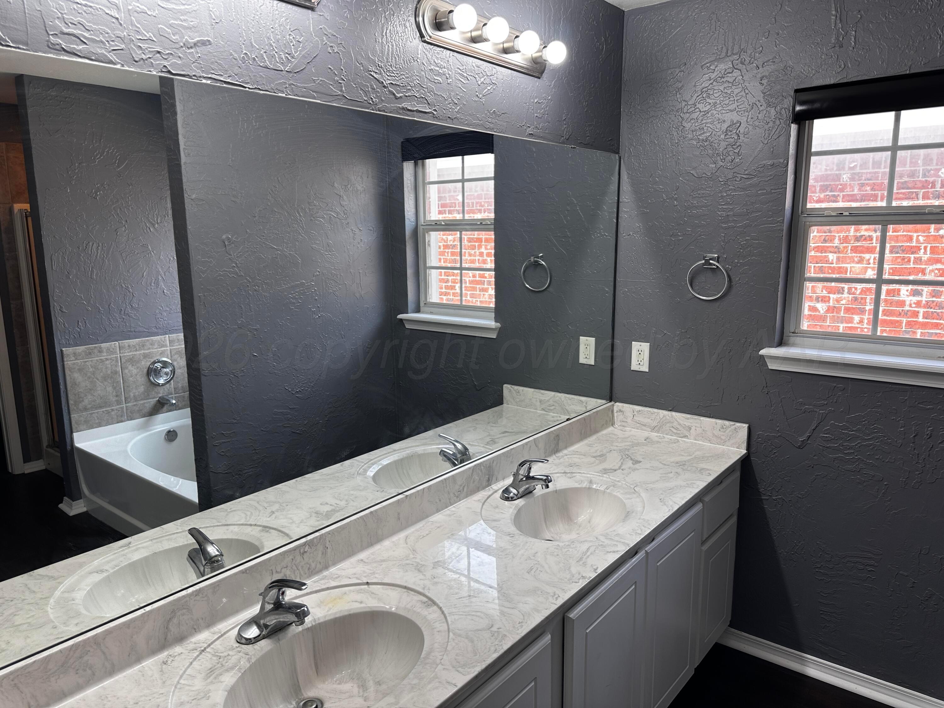 3810 Willow Street Amarillo, TX 79118 - Photo 35 of 49 IMG_0735