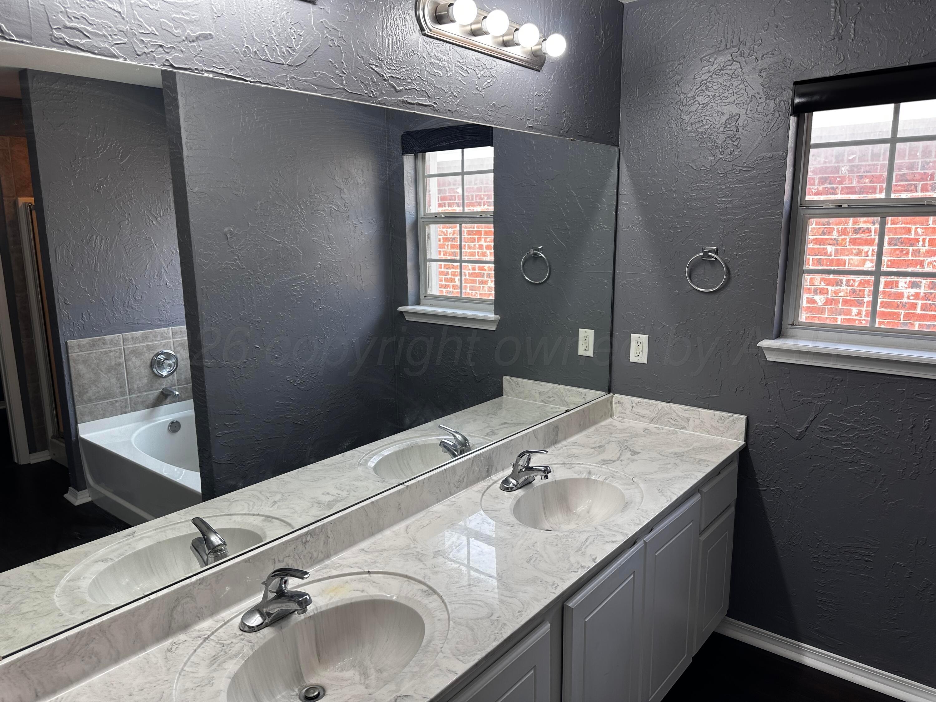 3810 Willow Street Amarillo, TX 79118 - Photo 36 of 49 IMG_0736