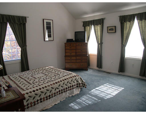 22 North End Road Townsend, MA 01469 - Photo 6 of 6 Gallery Image 6