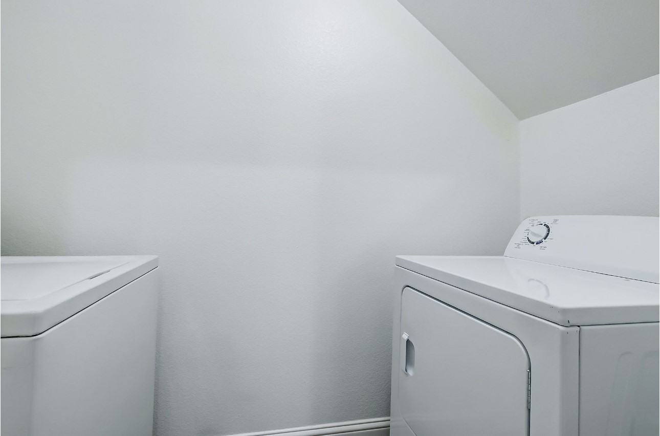 2402 Spence Street, Unit A Houston, TX 77093 - Photo 14 of 14 WASH & DRYER