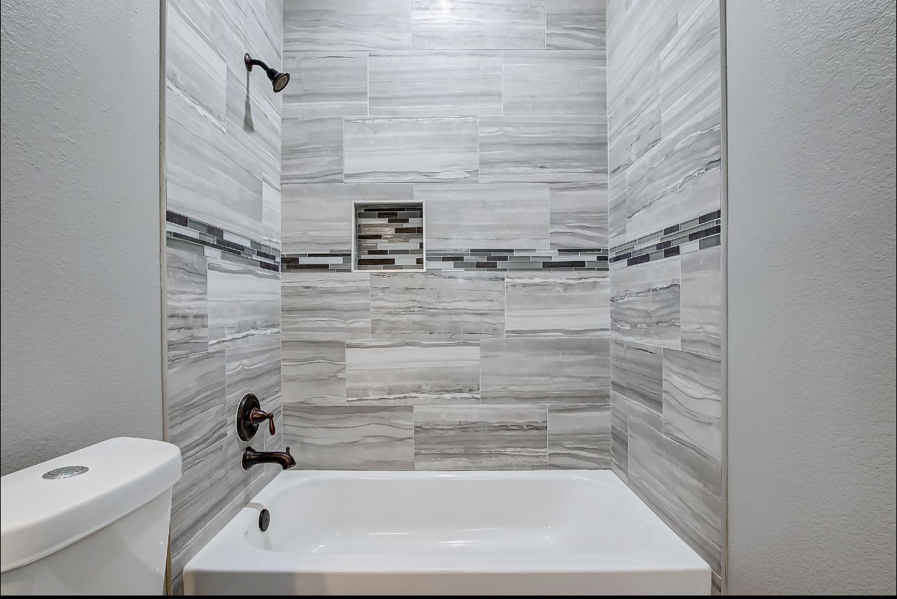 2402 Spence Street, Unit A Houston, TX 77093 - Photo 10 of 14 TOILET