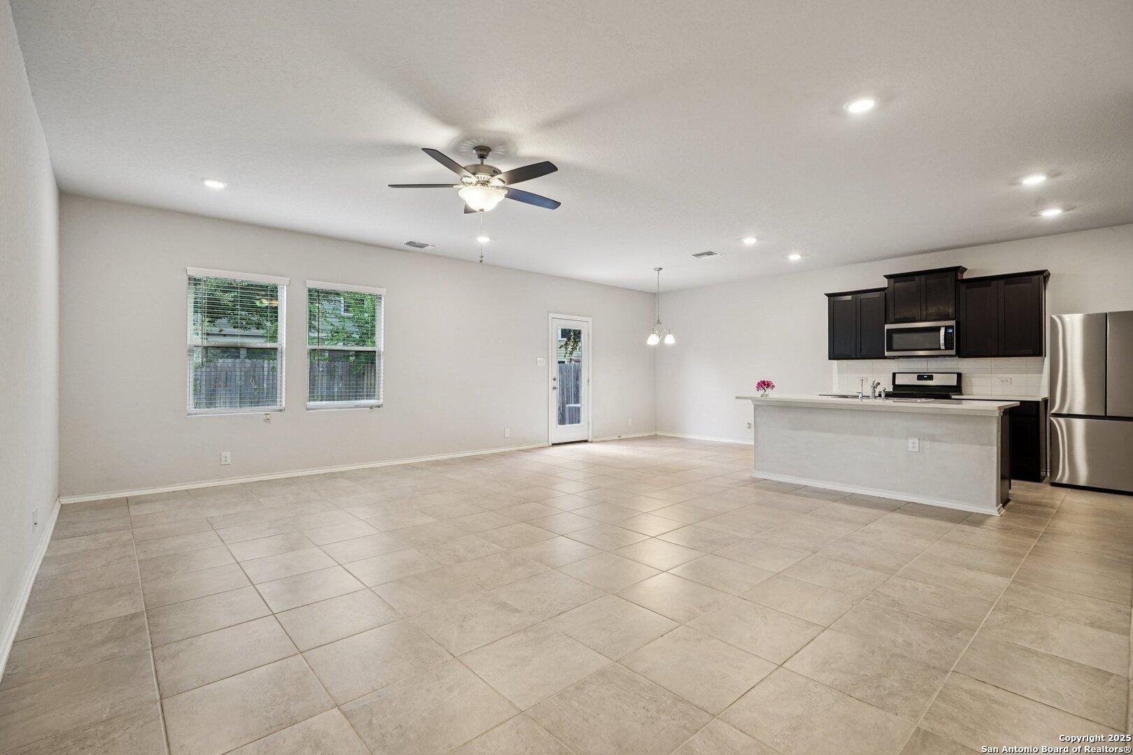 6806 Prue Road, Unit 27 San Antonio, TX 78240 - Photo 5 of 44