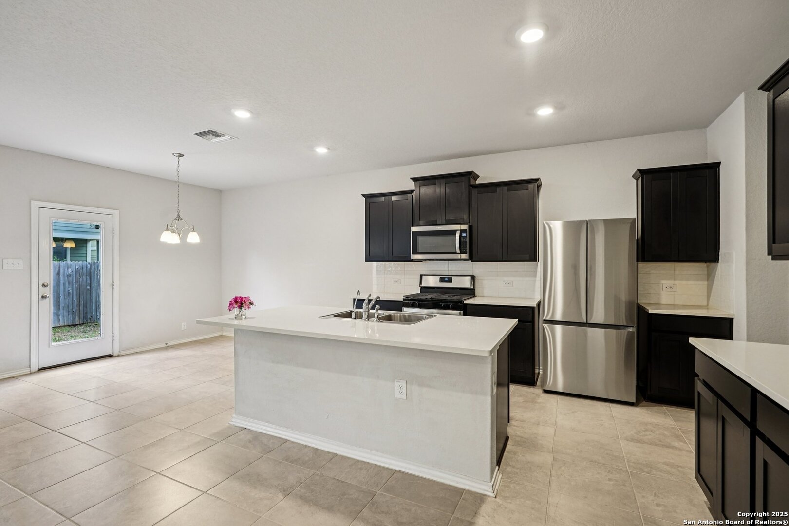 6806 Prue Road, Unit 27 San Antonio, TX 78240 - Photo 6 of 44