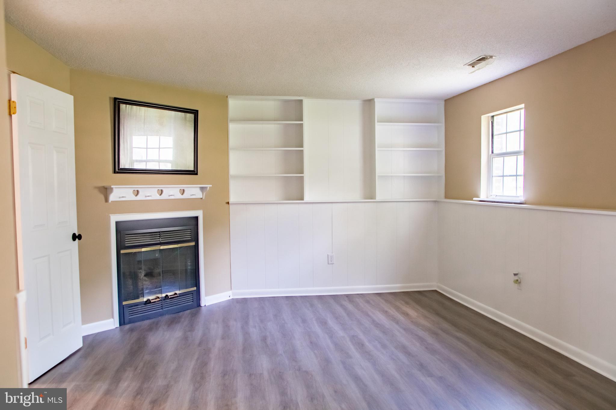 3659 Harrowgate Road York, PA 17402 - Photo 15 of 57 Gallery Image 15