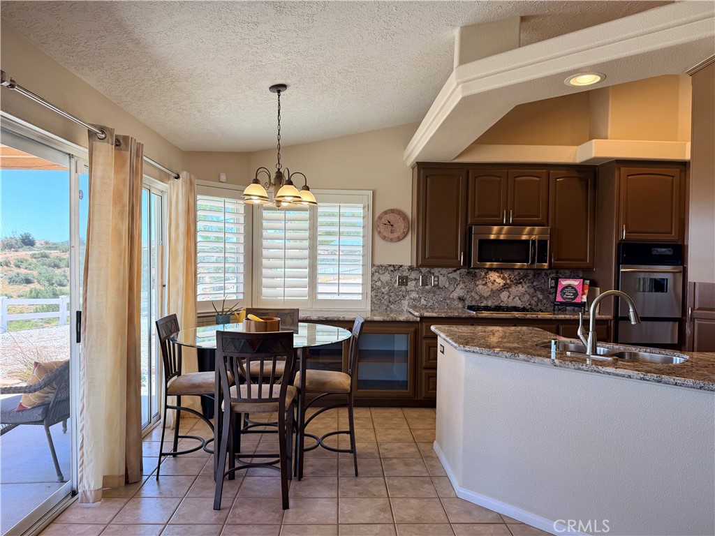 8535 Alta Mesa Road Hesperia, CA 92344 - Photo 13 of 47