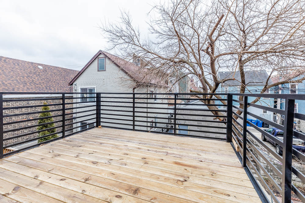 2109 West 18th Place Chicago, IL 60608 - Photo 33 of 63