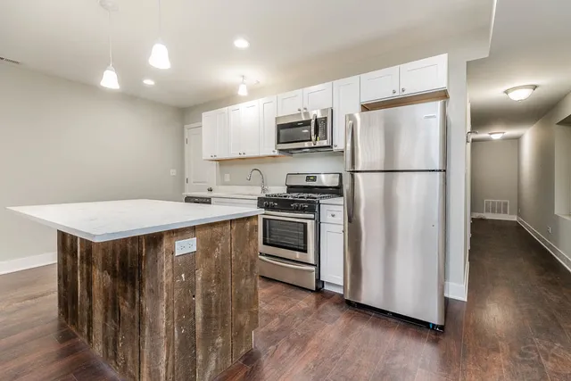 $799,000 | 2109 West 18th Place, Chicago, IL 60608