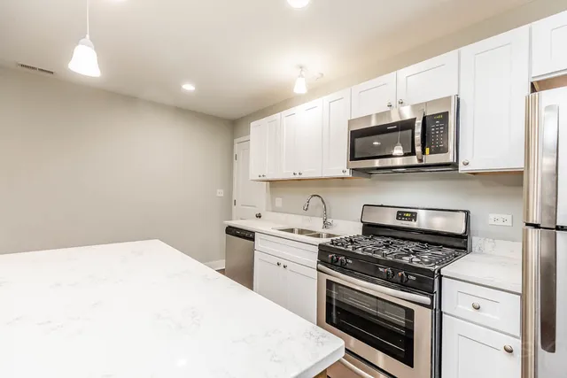 $799,000 | 2109 West 18th Place, Chicago, IL 60608