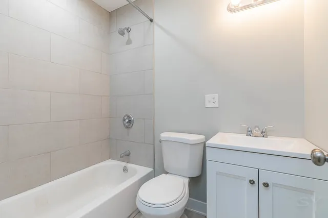 $799,000 | 2109 West 18th Place, Chicago, IL 60608