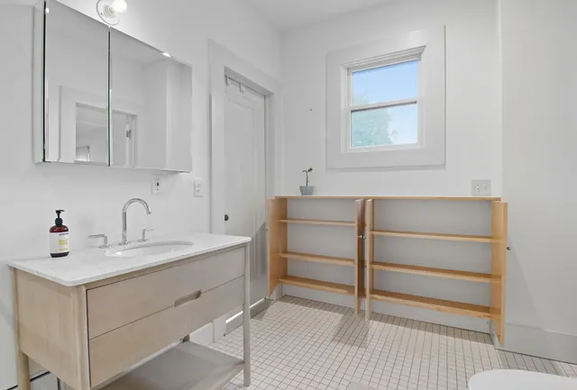 $2,200 | 1682 Bagley Street, Unit A, Detroit, MI 48216