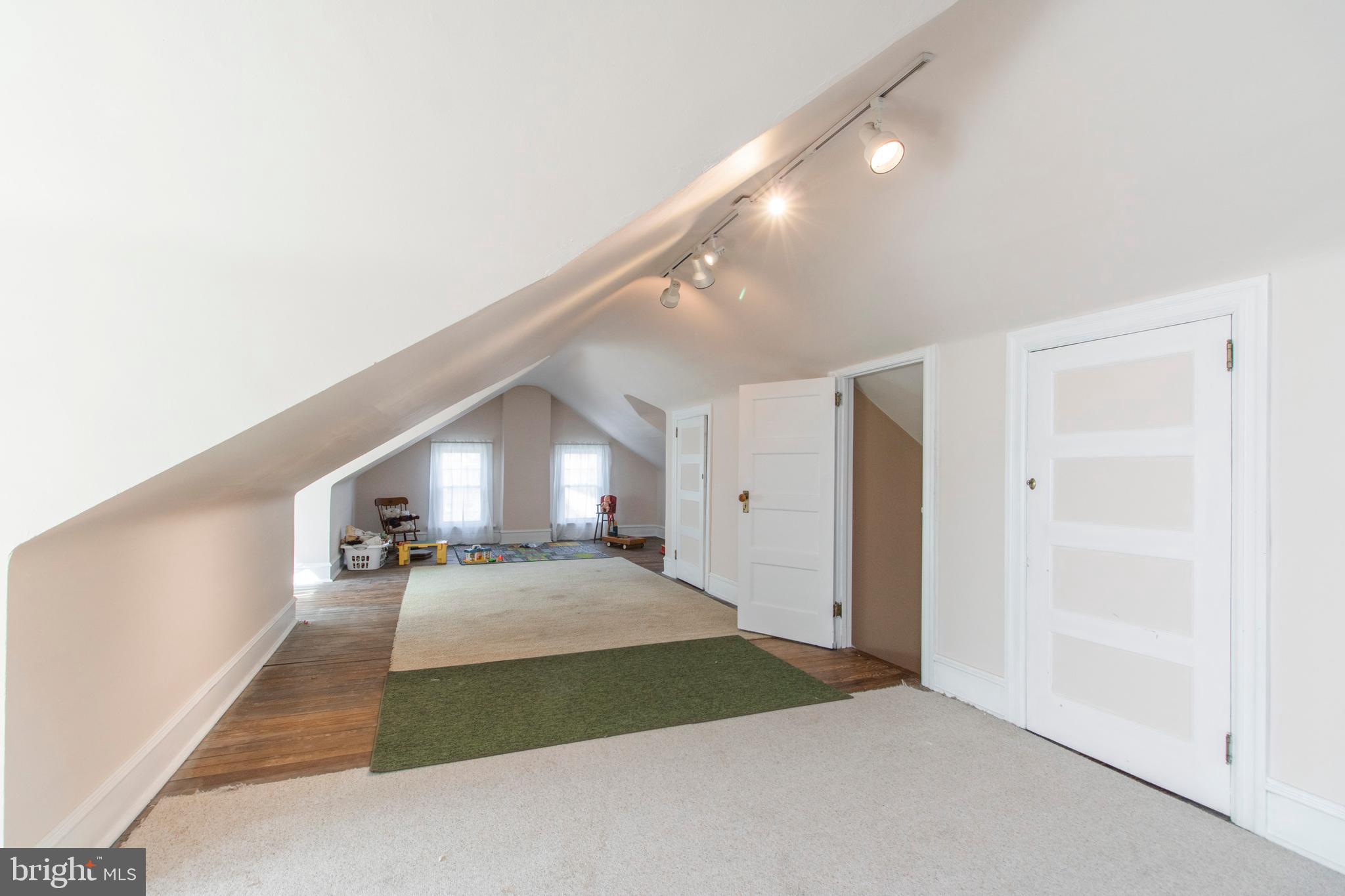1517 Noble Road Jenkintown, PA 19046 - Photo 40 of 49 Gallery Image 40