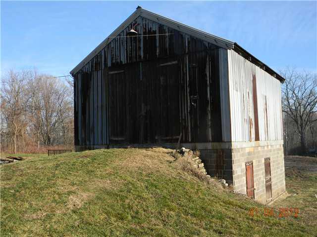 2607 Freedom Road Spencer, IN 47460 - Photo 4 of 10