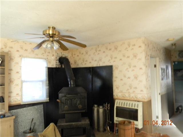 2607 Freedom Road Spencer, IN 47460 - Photo 9 of 10