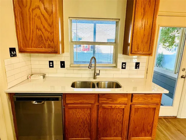 $2,250 | 10410 Cedar Lake Drive, Providence Village, TX 76227