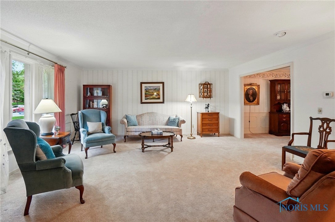 5338 Radcliffe Road Sylvania, OH 43560 - Photo 4 of 49 Gallery Image 4