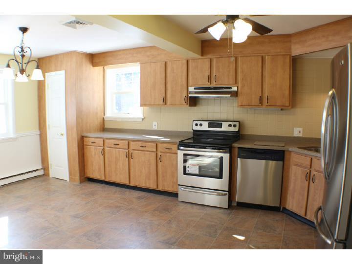 142 Union Road Coatesville, PA 19320 - Photo 3 of 17 Gallery Image 3