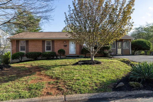 $285,000 | 3856 Bower Road, Roanoke, VA 24018