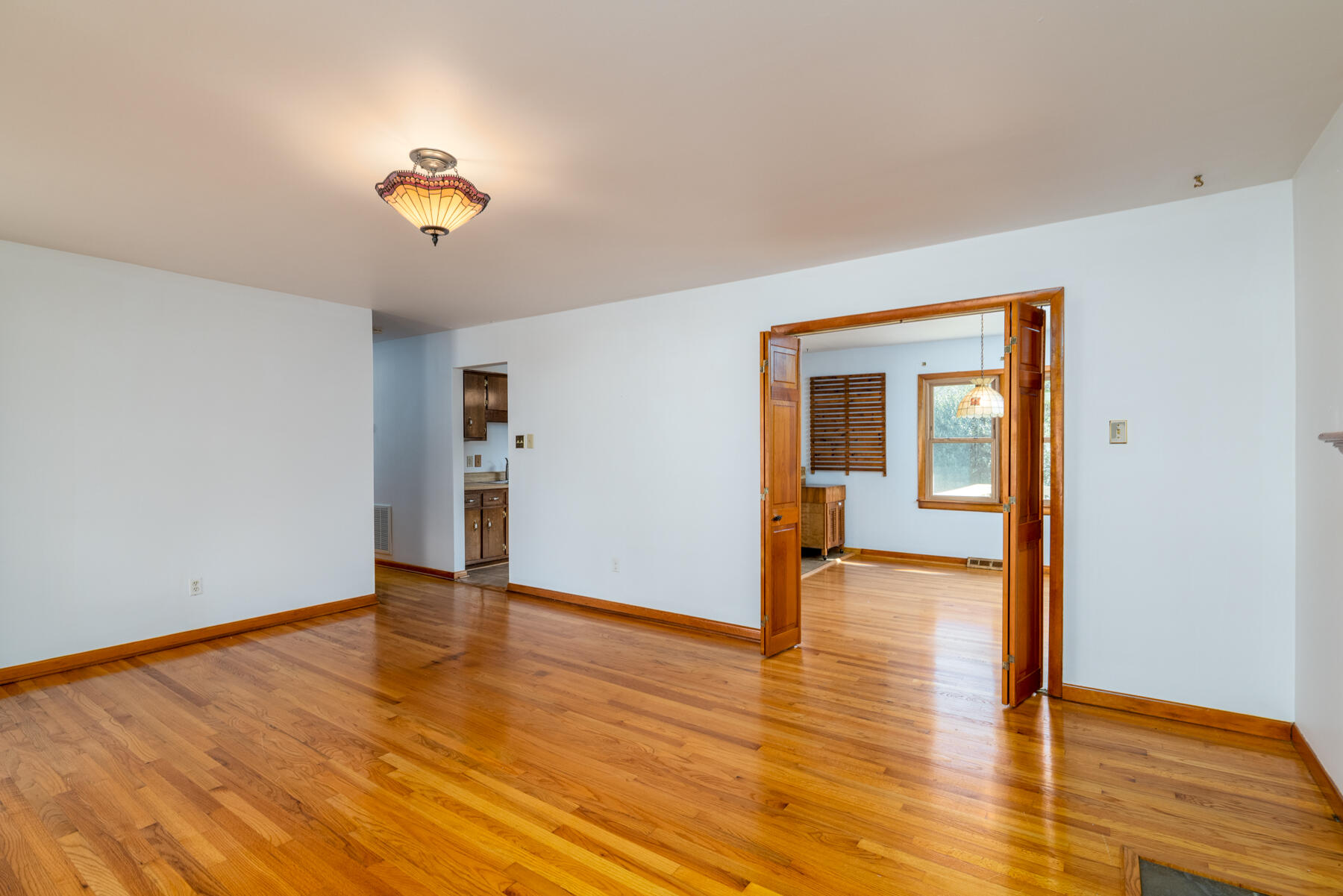 3856 Bower Road Roanoke, VA 24018 - Photo 6 of 35 3856_Bower Road_Web-4