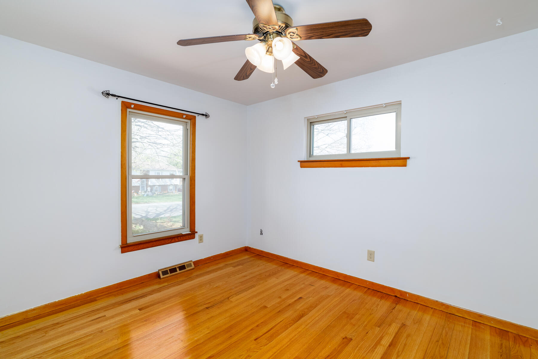 3856 Bower Road Roanoke, VA 24018 - Photo 8 of 35 3856_Bower Road_Web-6