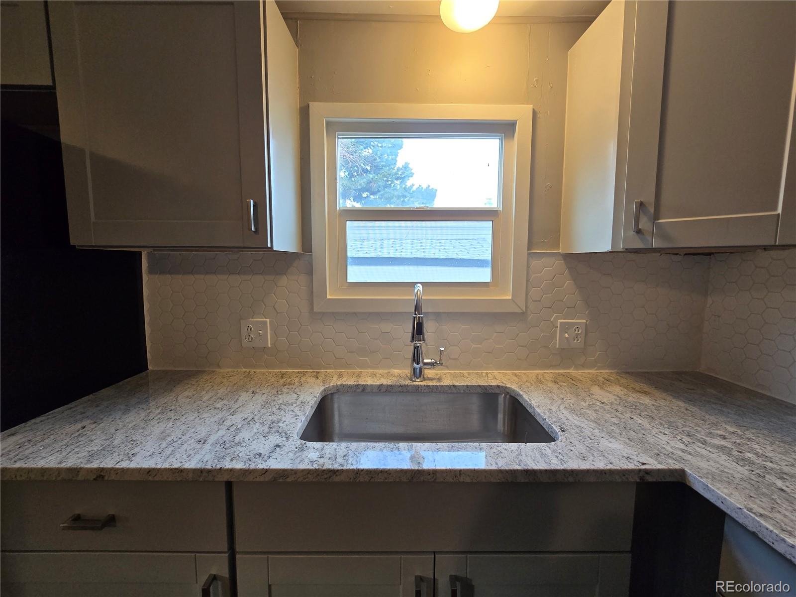 262 Marble Circle Golden, CO 80401 - Photo 4 of 19