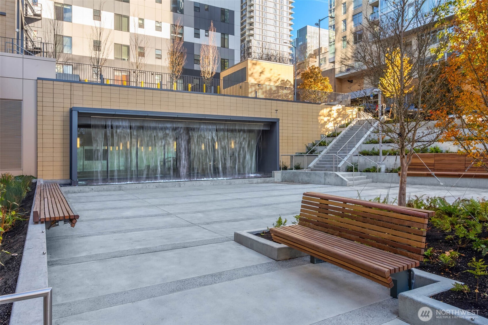 800 Columbia Street, Unit 709 Seattle, WA 98104 - Photo 33 of 39