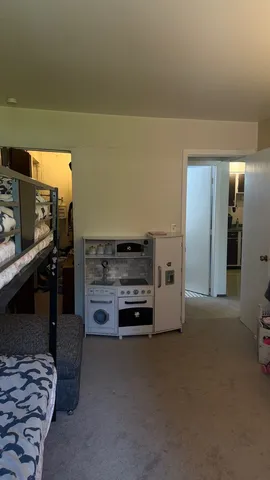 $1,400 | 650 Perrie Drive, Unit 101, Elk Grove Village, IL 60007