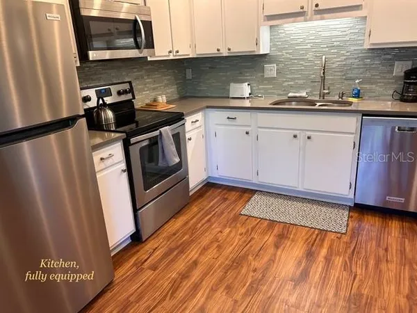 $2,000 | 1680 Brookhouse Circle, Unit BR209, Sarasota, FL 34231